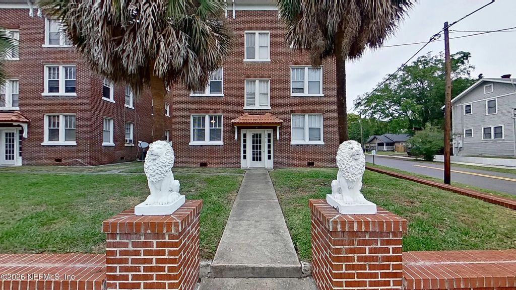 2623 College Street 9, Jacksonville