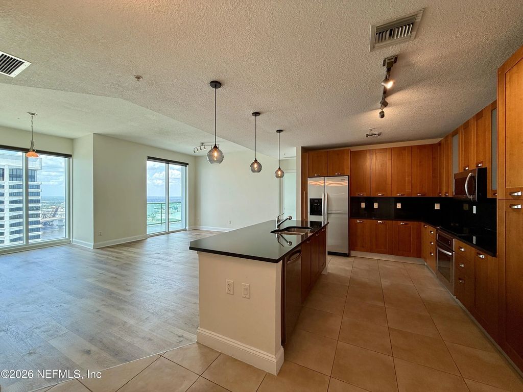 1431 Riverplace Boulevard 3402, Jacksonville