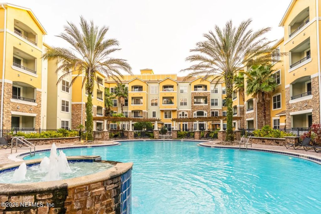 8539 Gate Parkway W 1433, Jacksonville
