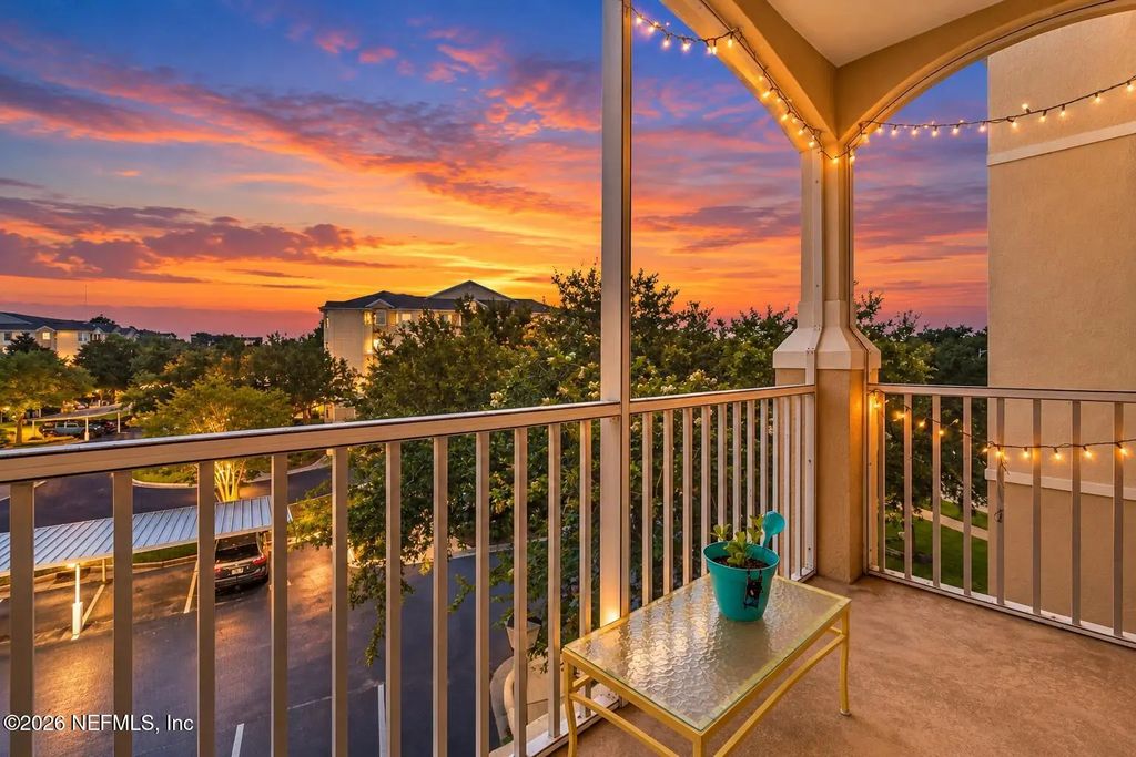 7801 Point Meadows Drive 2302, Jacksonville