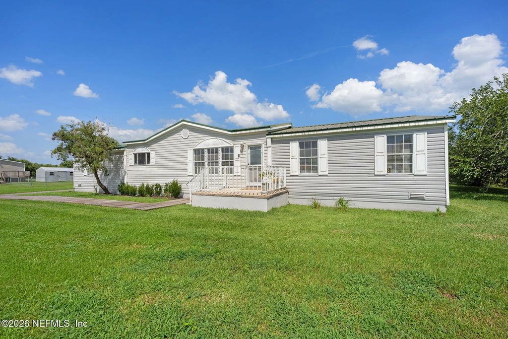 44046 Cross Creek Boulevard, Callahan