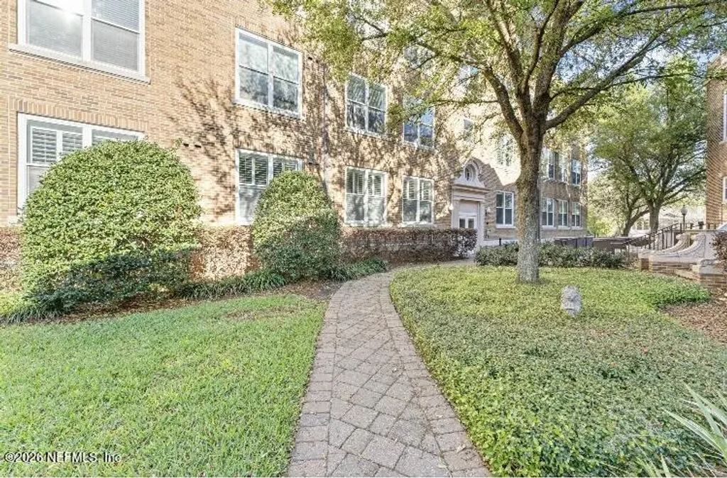 2525 College Street 2304, Jacksonville