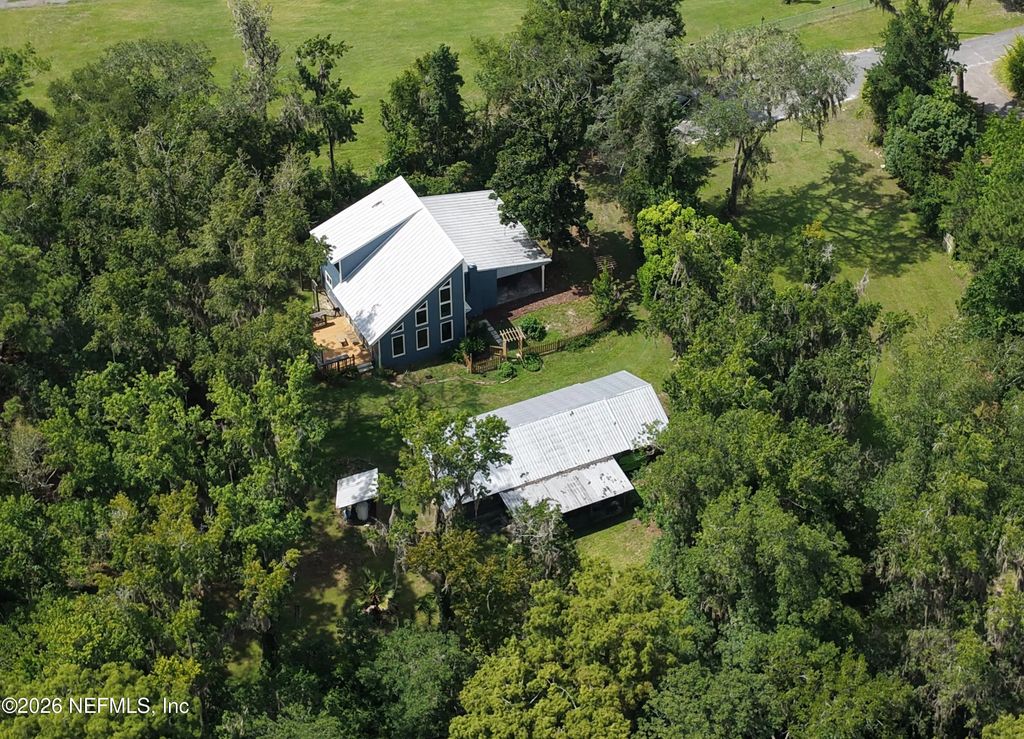 3860 Magnolia Street, Middleburg
