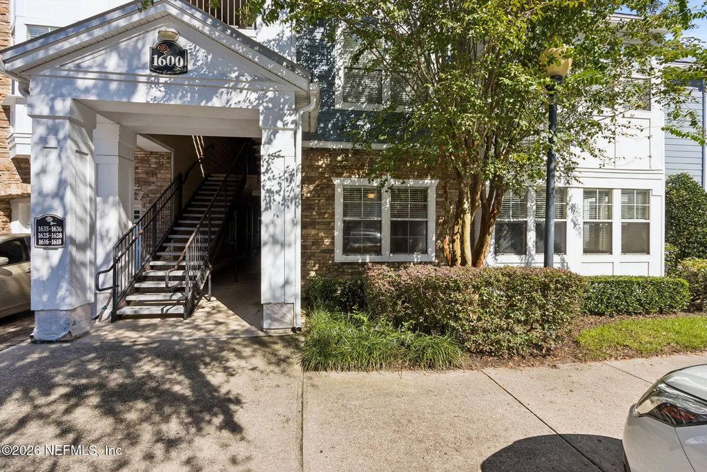 8550 Touchton Road 1617, Jacksonville