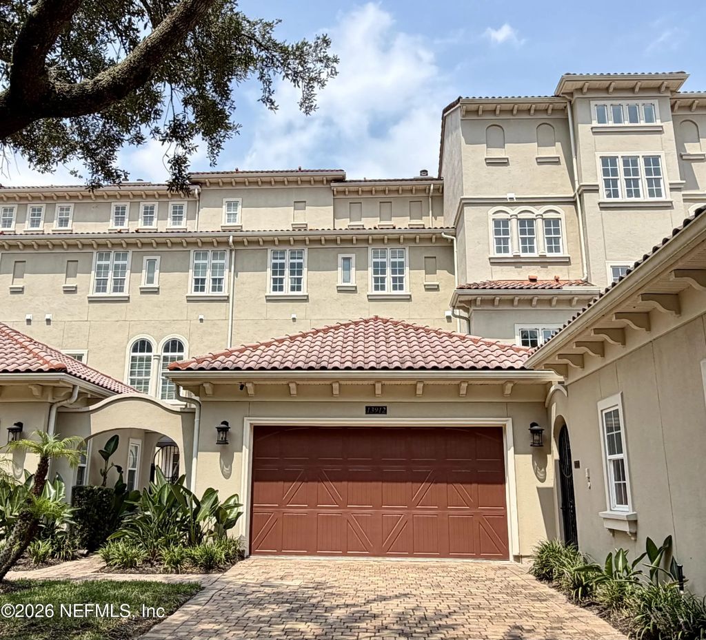 13912 Atlantic Boulevard, Jacksonville