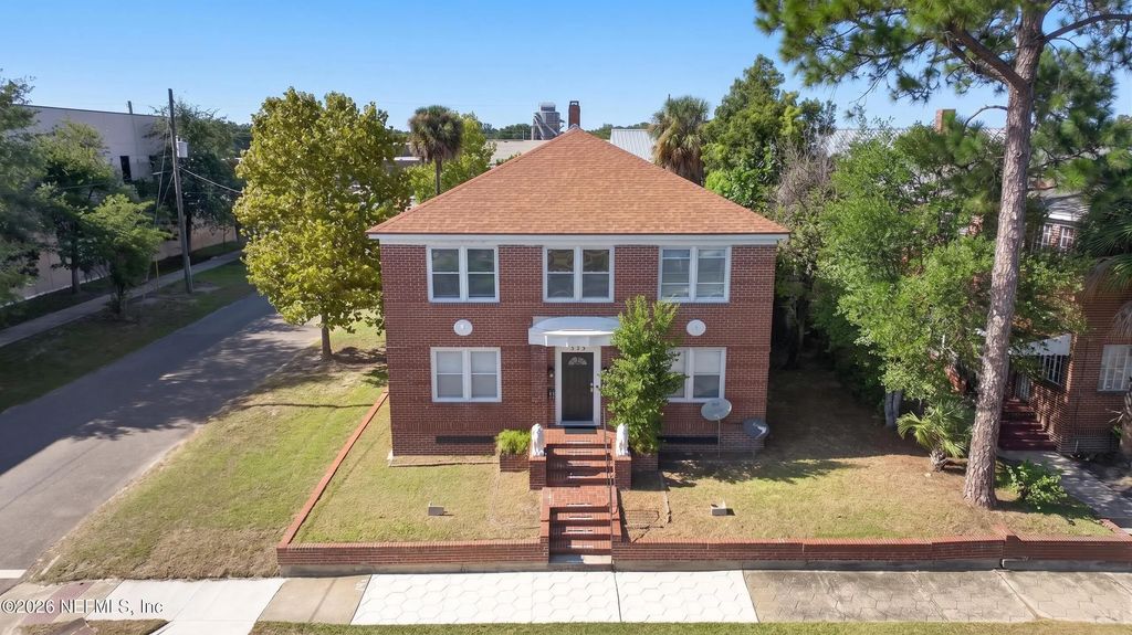 353 W 11th Street, Jacksonville