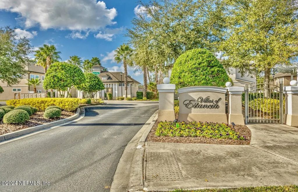 11368 Estancia Villa Drive 503, Jacksonville