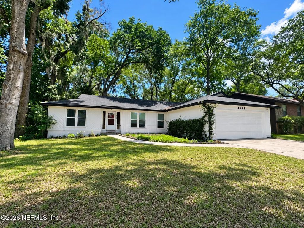 4179 Dawnridge Road E, Jacksonville
