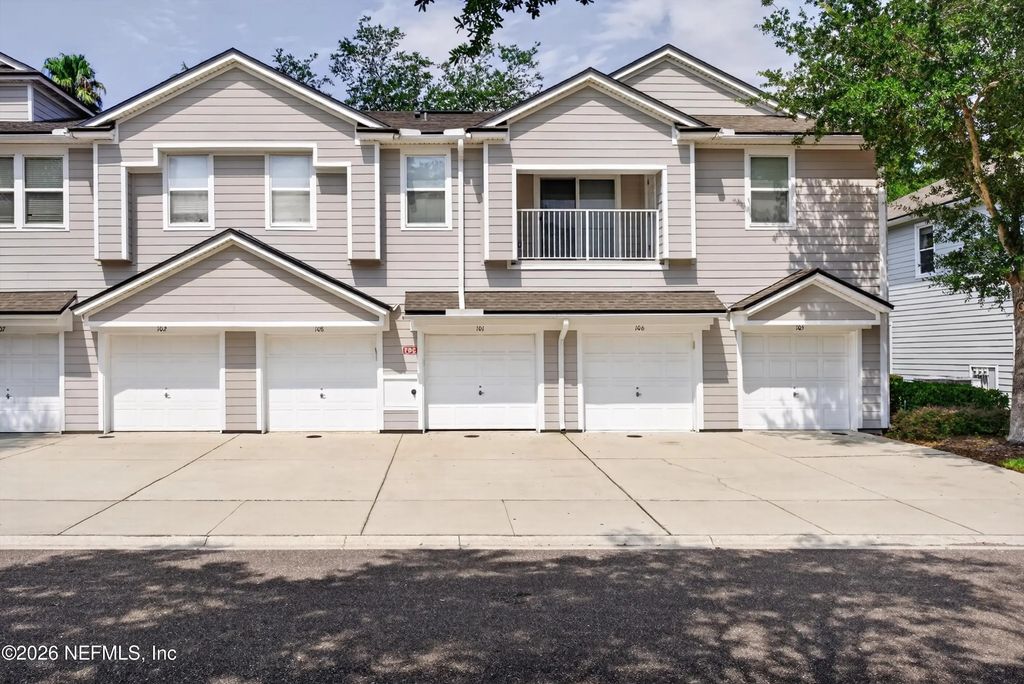 8196 Cabin Lake Circle 101, Jacksonville