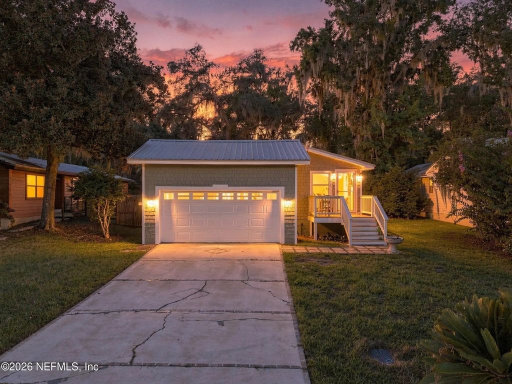 905 St Johns Avenue, Green Cove Springs