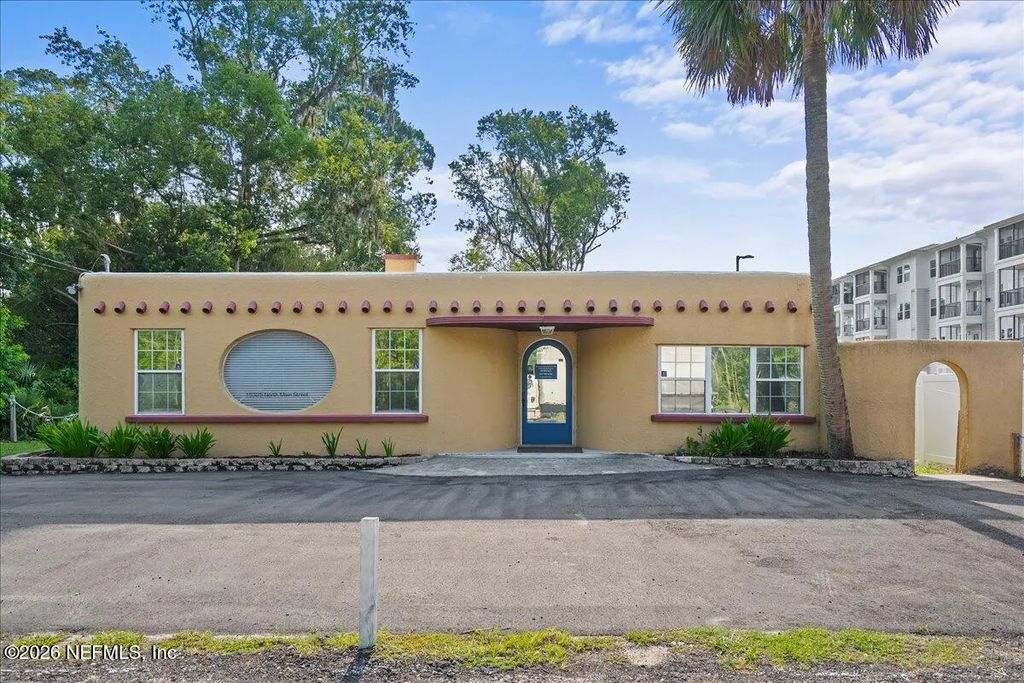 15325 N Main Street, Jacksonville
