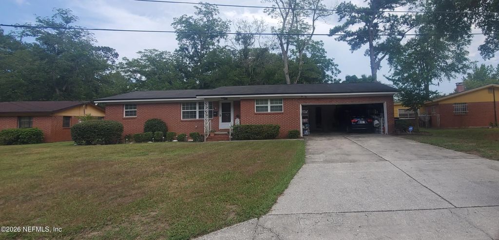 6215 Woodlawn Court, Jacksonville