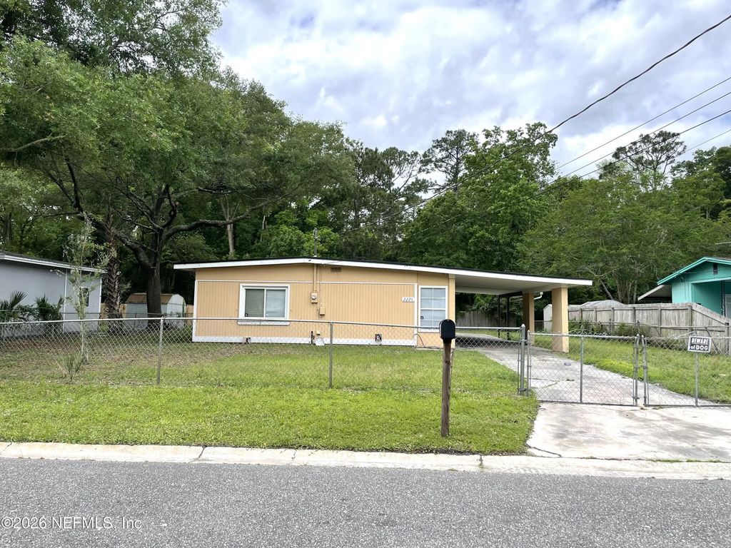 2226 Leon Road, Jacksonville