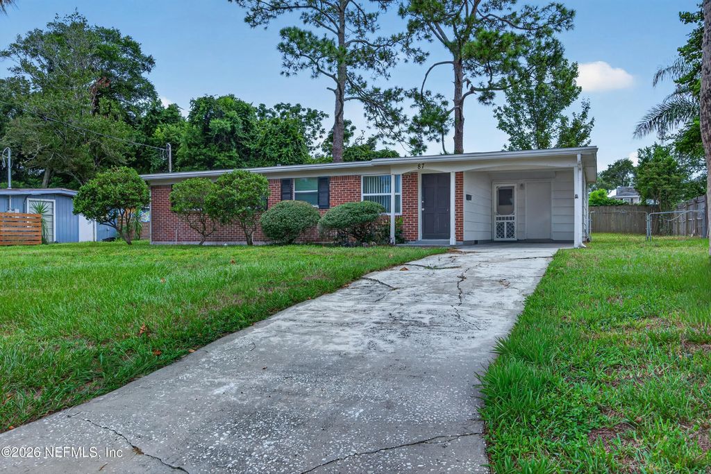 87 Saratoga Circle S, Atlantic Beach