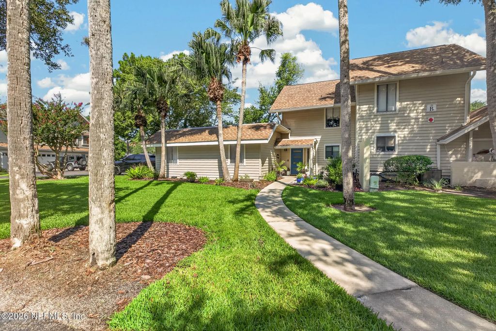 202 Vista Lagoon Court B-2, Ponte Vedra Beach