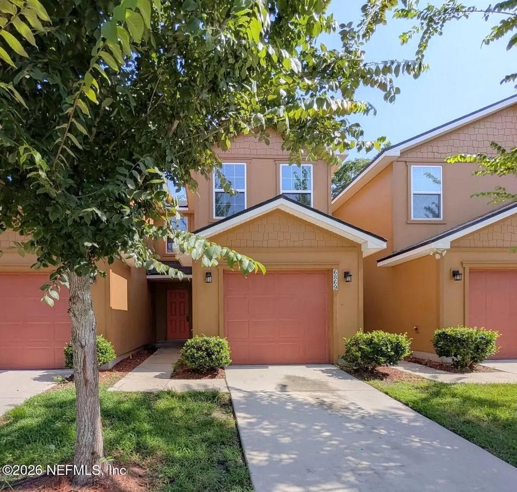 6869 Lake Mist Lane, Jacksonville