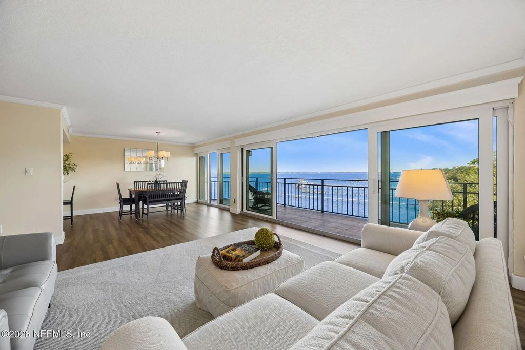 6000 San Jose Boulevard 6-b, Jacksonville