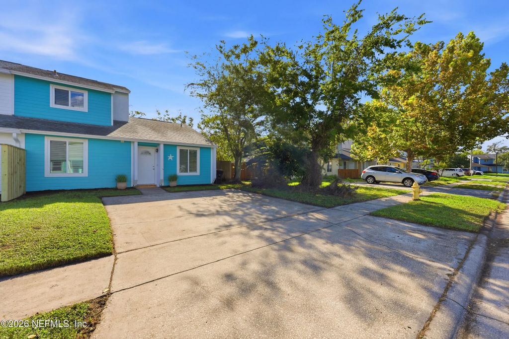 696 Aquatic Drive, Atlantic Beach
