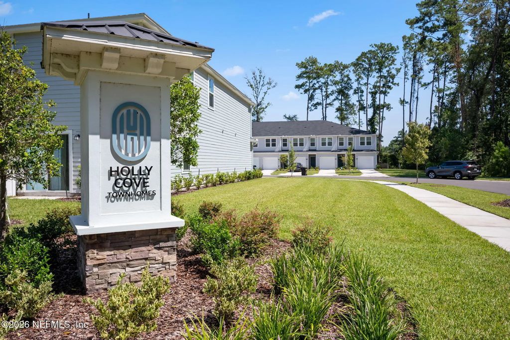 514 Holly Lakes Drive, Orange Park