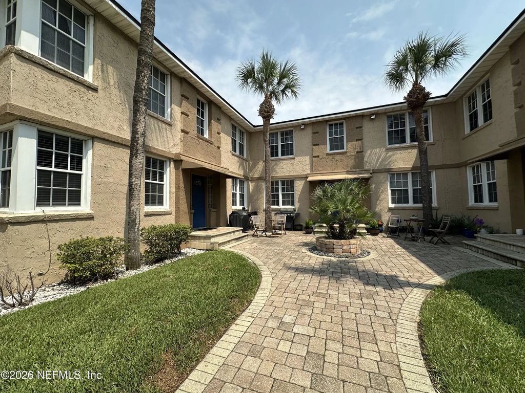 319 1st Avenue 1-a, Jacksonville Beach