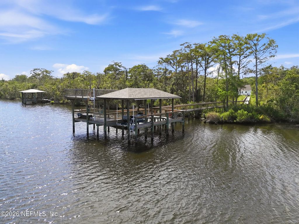 1717 Landward Lane, Middleburg