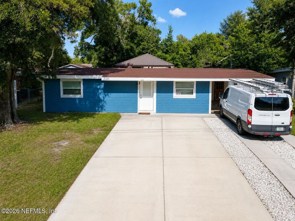 5813 Ridgeway Road E, Jacksonville