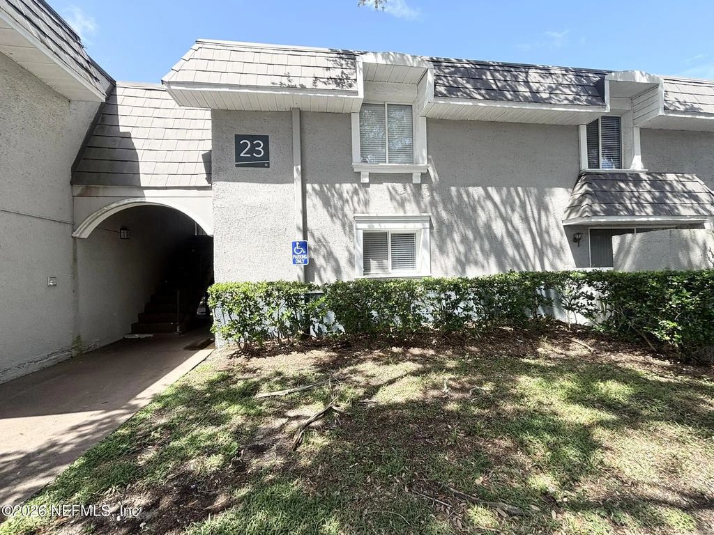 355 Monument Road 23 E1, Jacksonville