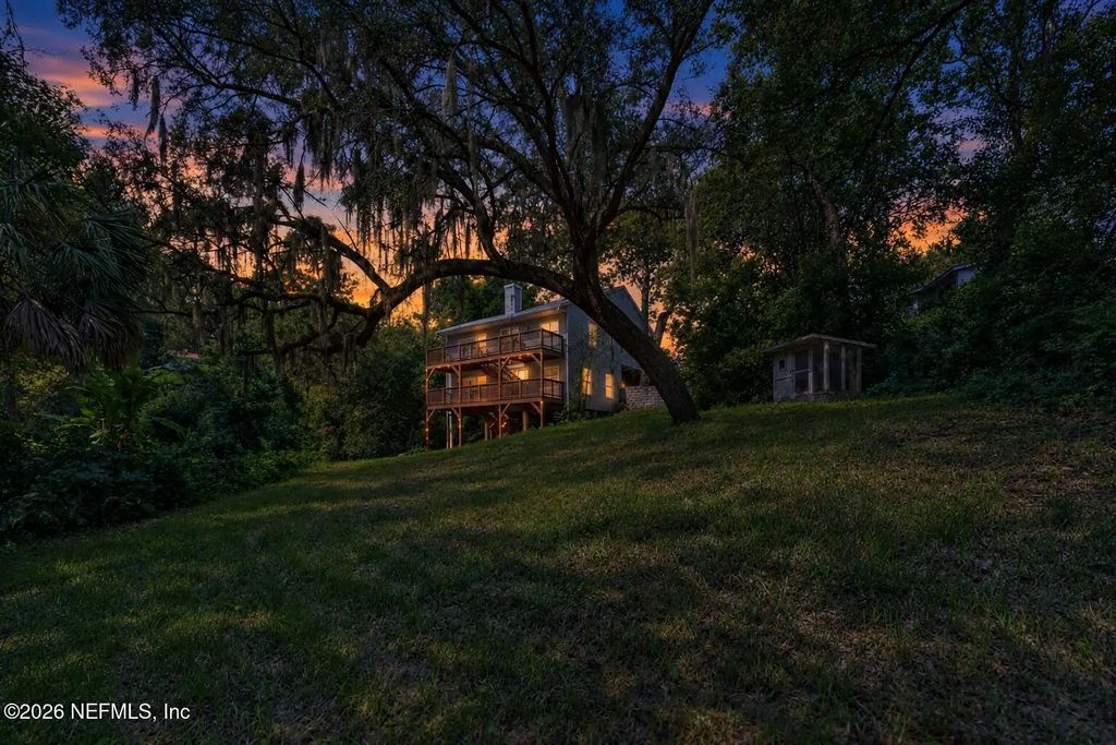 3767 Hermitage Road E, Jacksonville