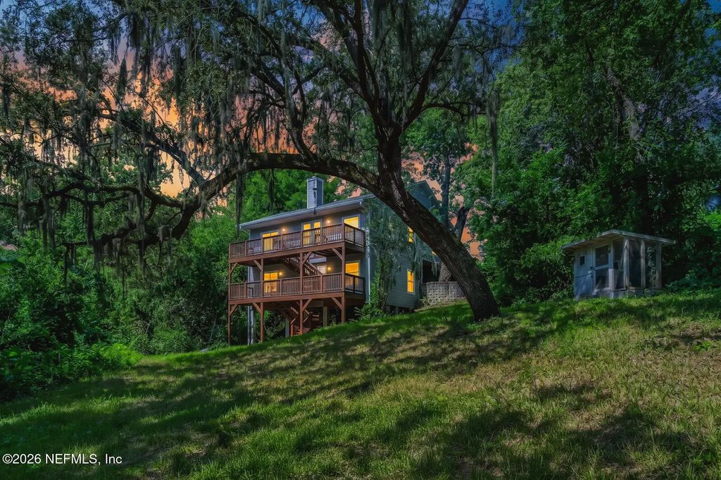 3767 Hermitage Road E, Jacksonville