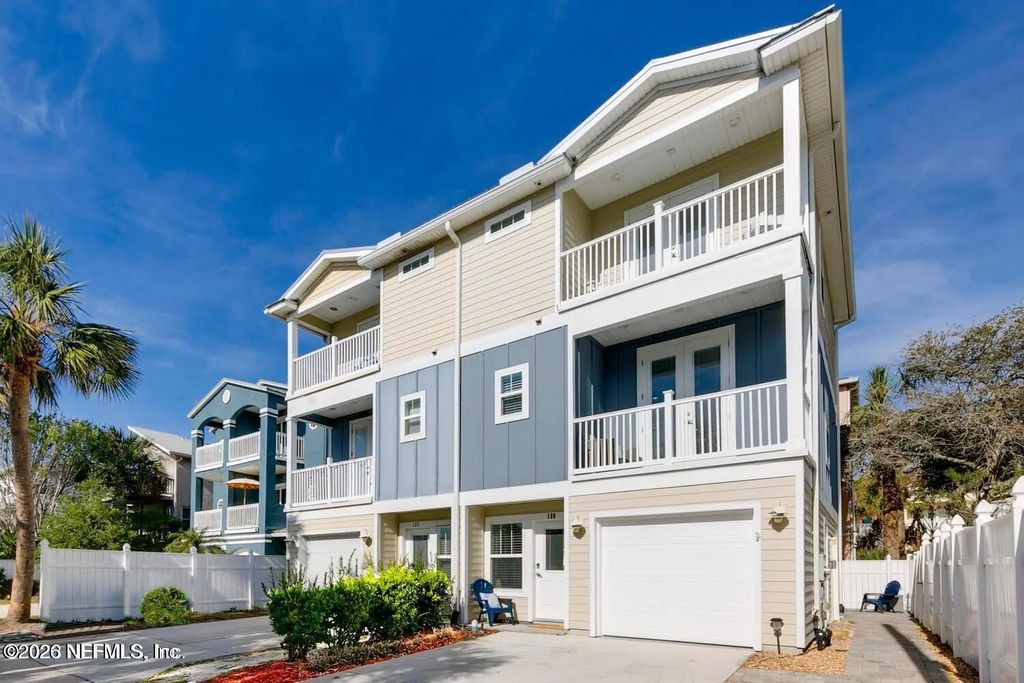 120 11th Avenue S, Jacksonville Beach