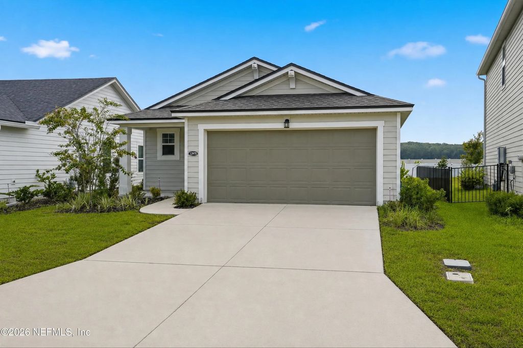 12975 Holsinger Boulevard, Jacksonville