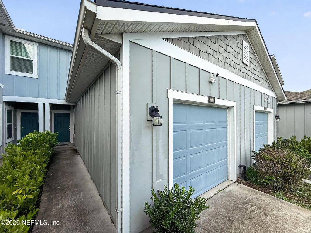 940 Capitol Parkway, Jacksonville
