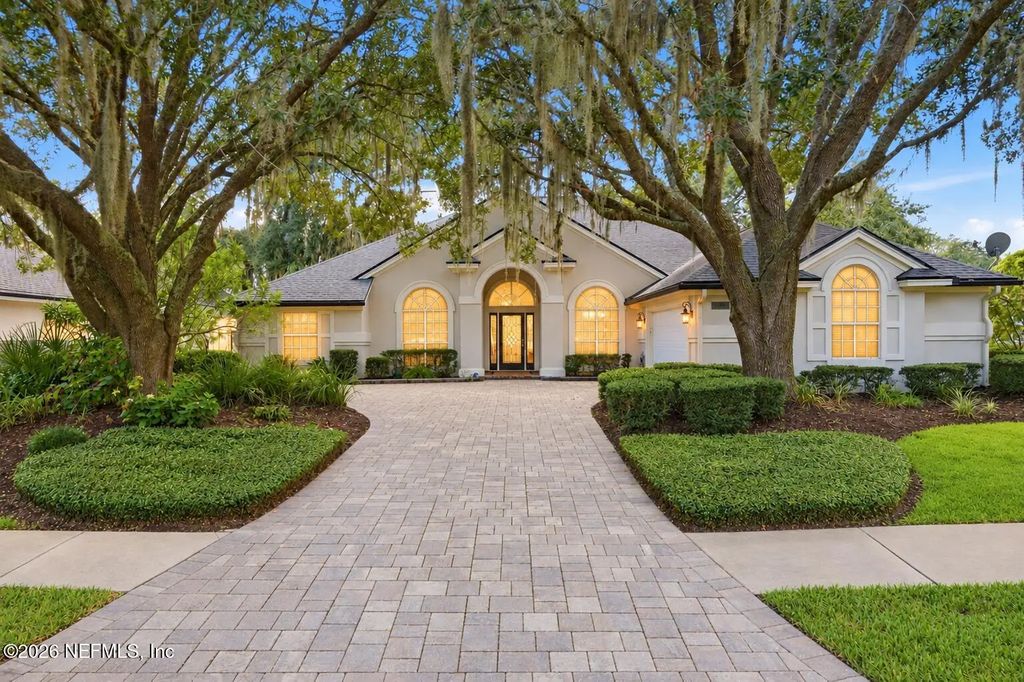 1532 Nottingham Knoll Drive, Jacksonville