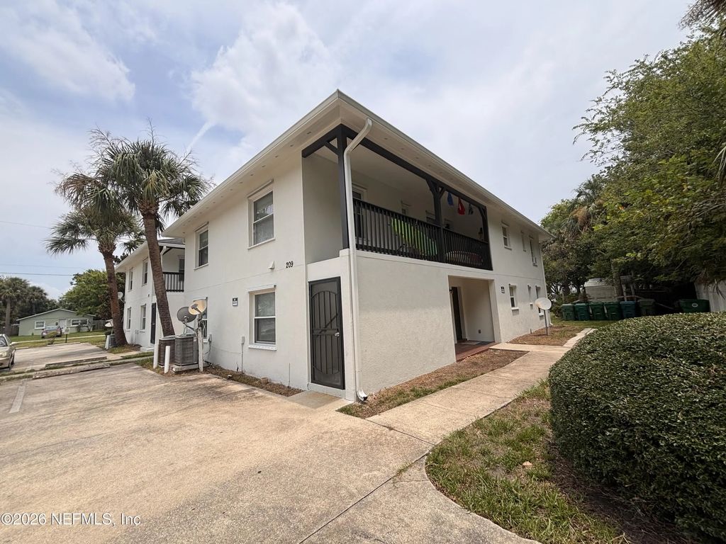 209 S 7th Street 1, Jacksonville Beach