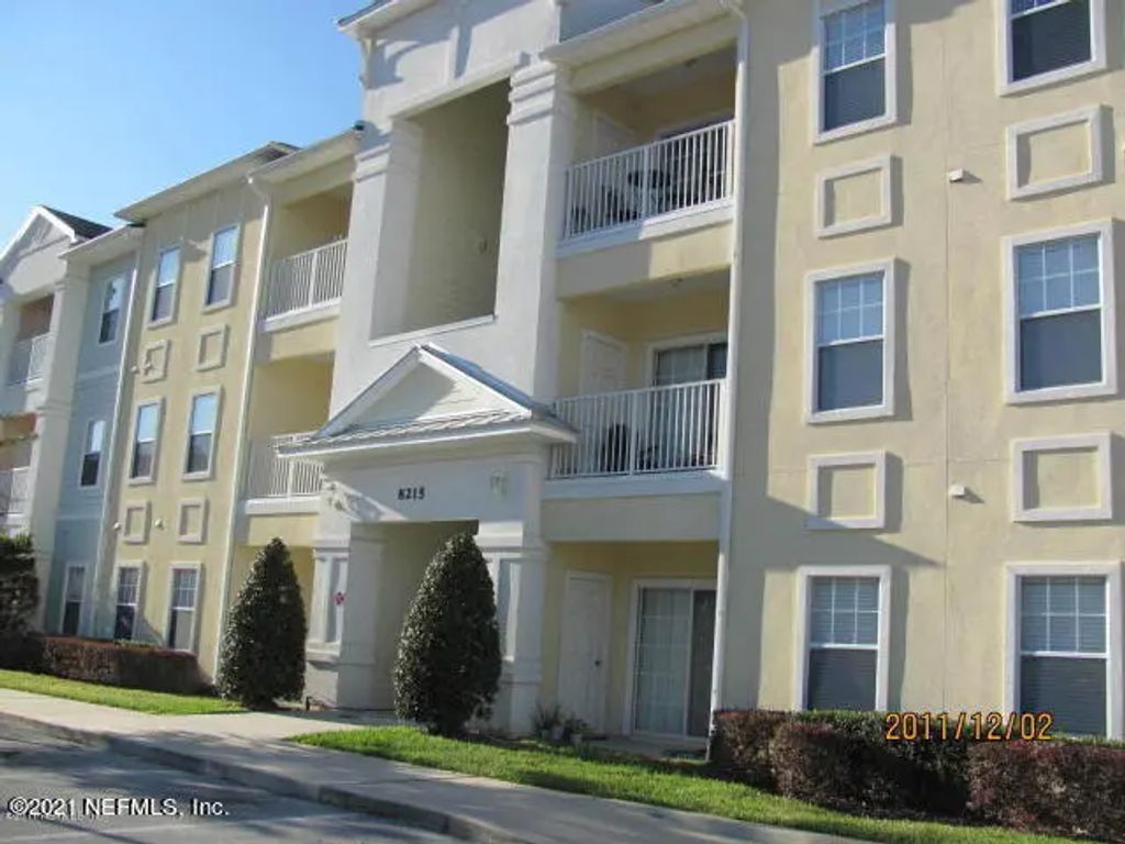 8215 Green Parrot Road 102, Jacksonville