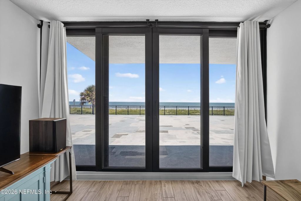 601 1st Street S 2b, Jacksonville Beach