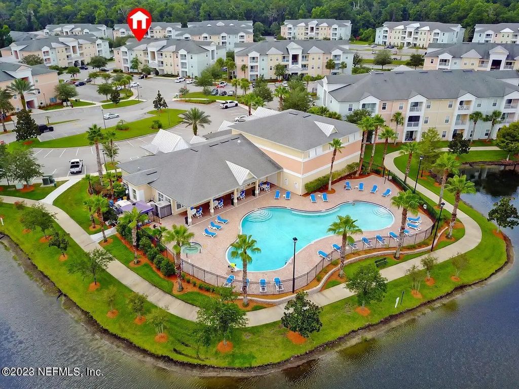 8226 Green Parrot Road 308, Jacksonville