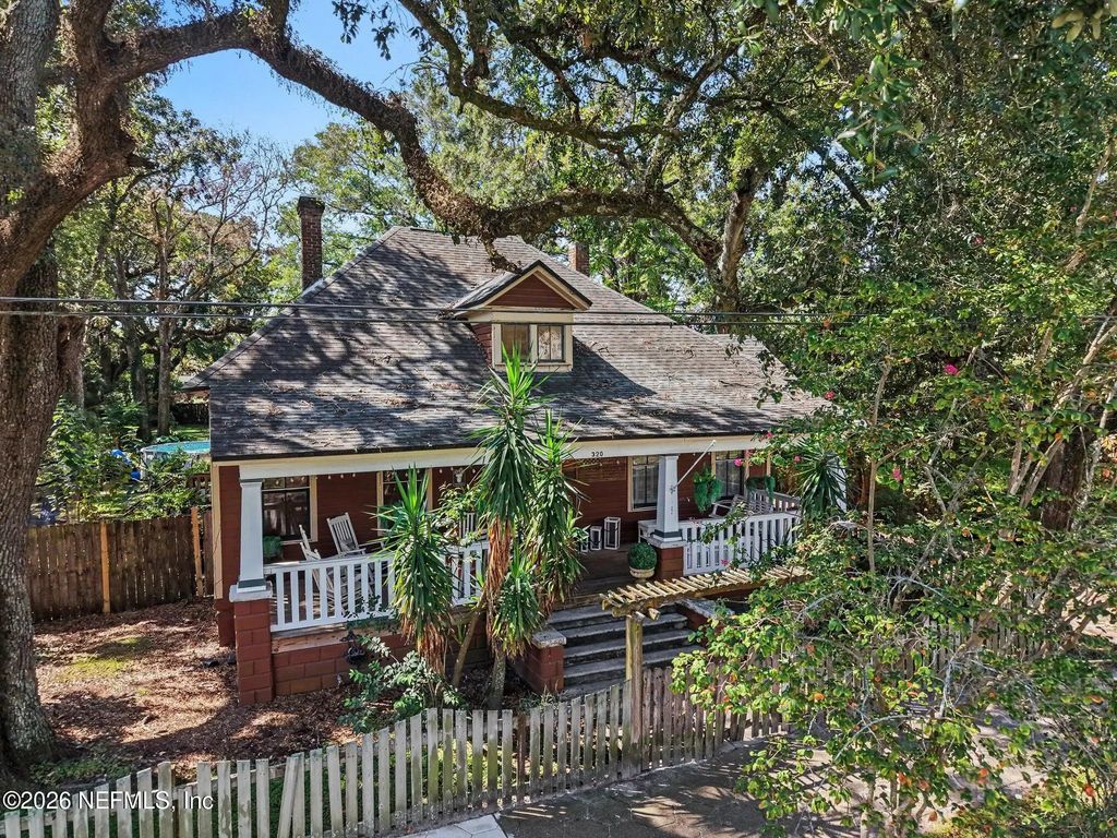320 E 9th Street, Jacksonville