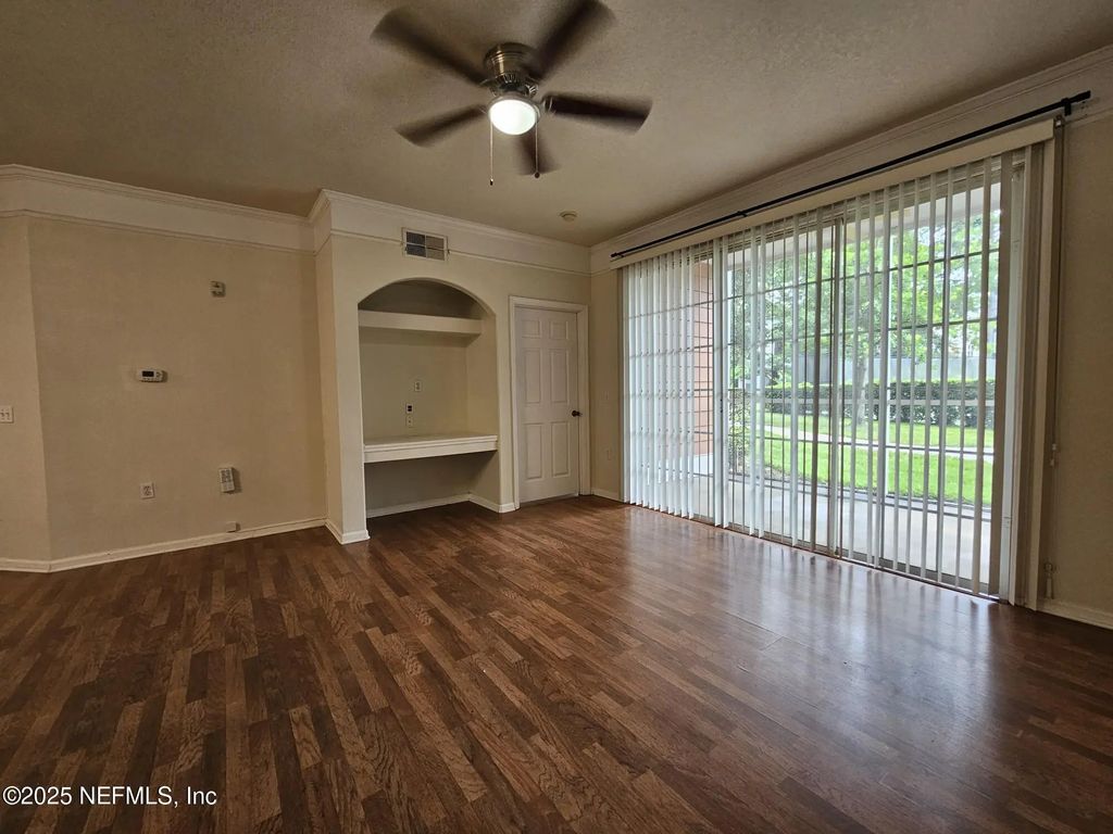 8550 Touchton Road 218, Jacksonville
