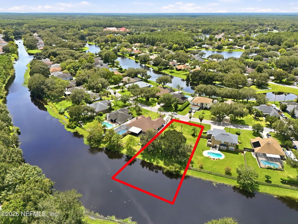 256 Village Green Avenue, St. Johns