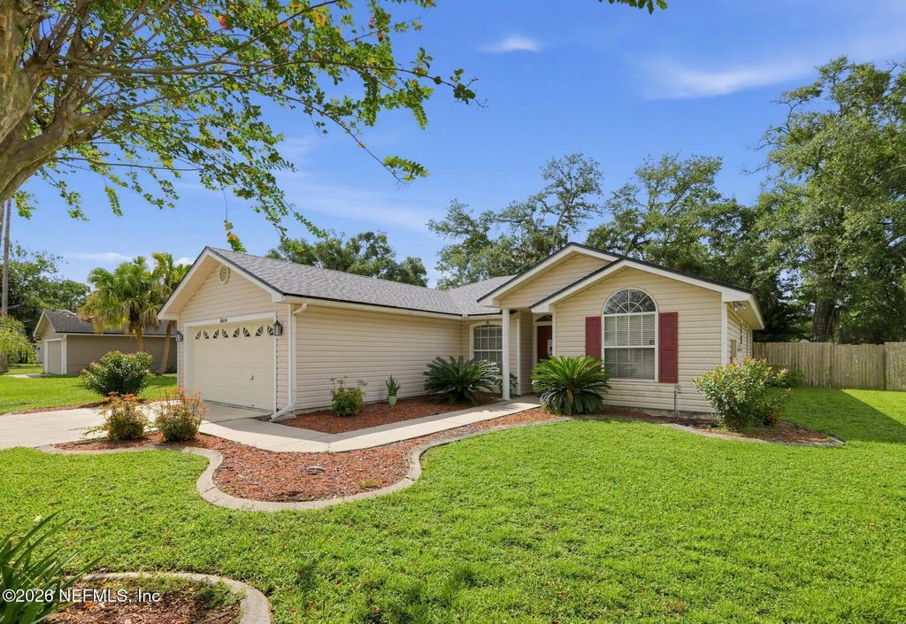 3566 Pond Ridge Court W, Jacksonville