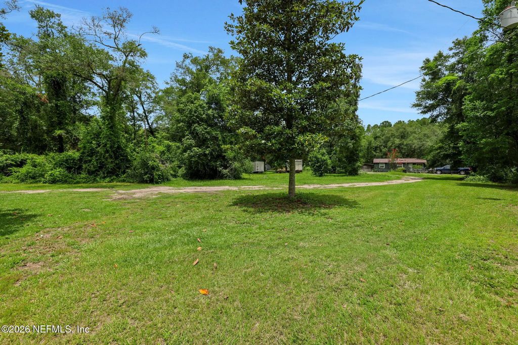 Burroughs Road, Middleburg