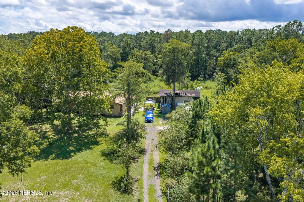 9296 Hipps Road, Jacksonville