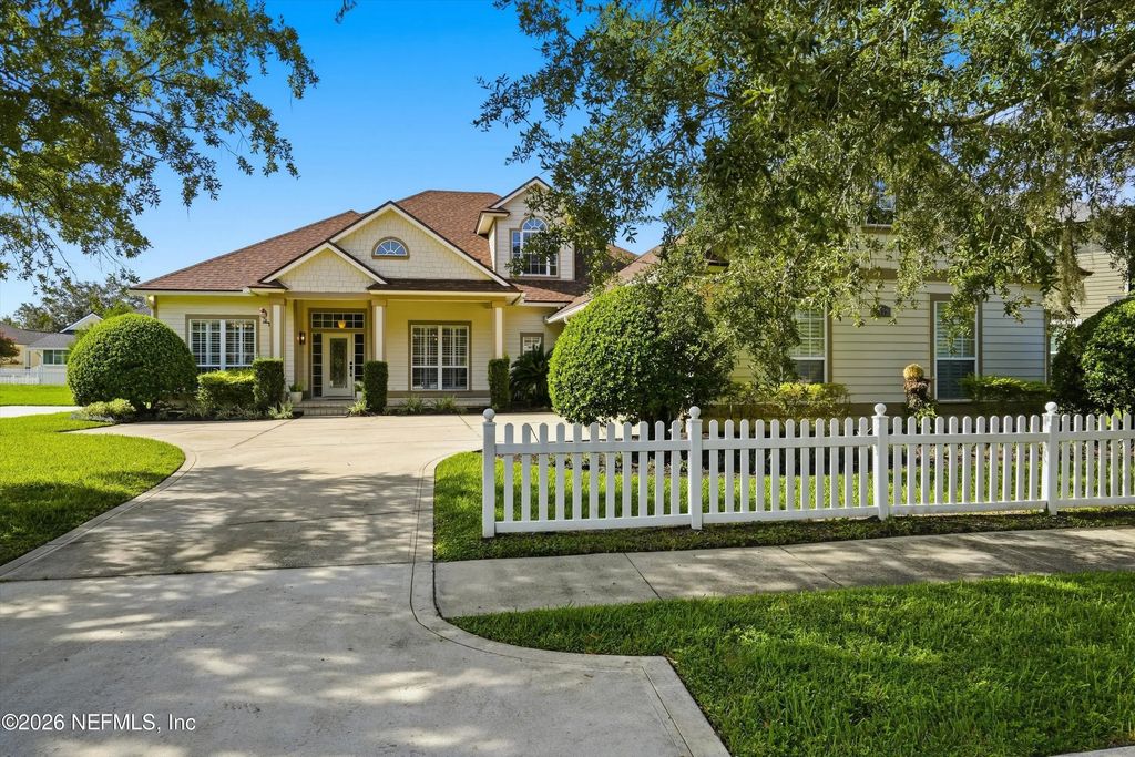 1799 Moorings Circle, Middleburg
