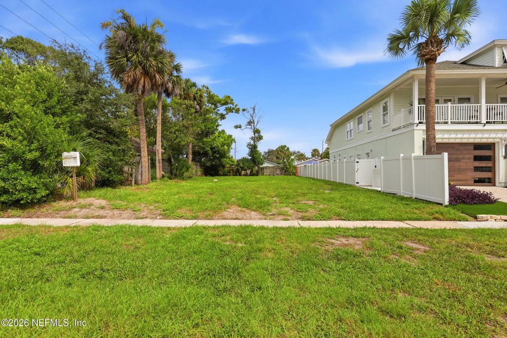 887 16th Avenue S, Jacksonville Beach