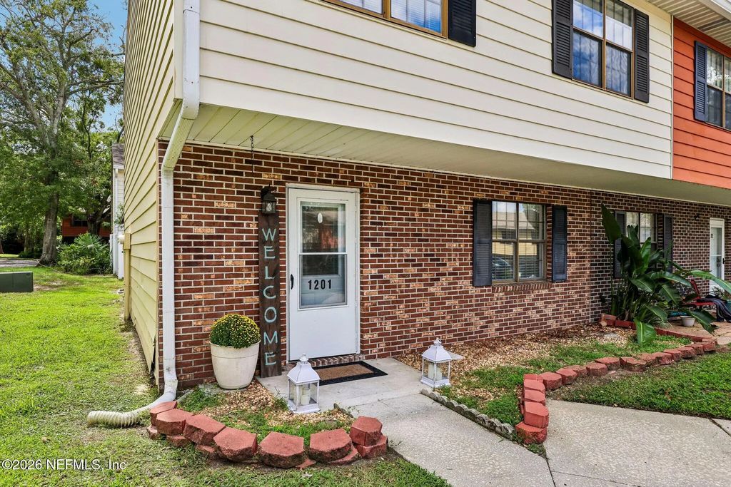 1201 Kettering Way, Orange Park