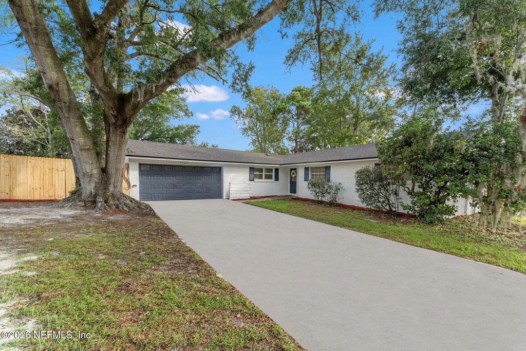 1563 Larhaz Court, Orange Park