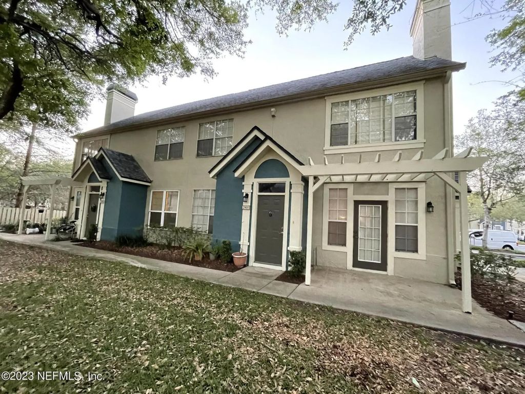 13703 Richmond Park Drive N 2905, Jacksonville