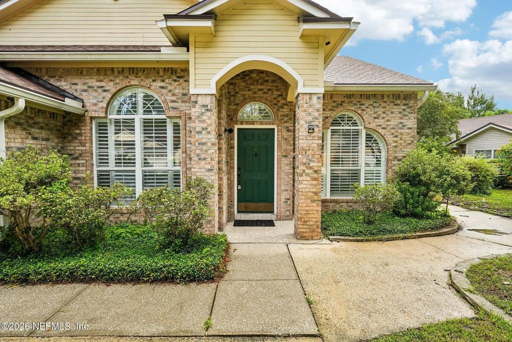 2163 St Martins Drive W, Jacksonville