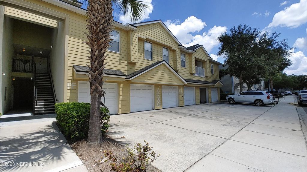 7058 Snowy Canyon Drive 108, Jacksonville